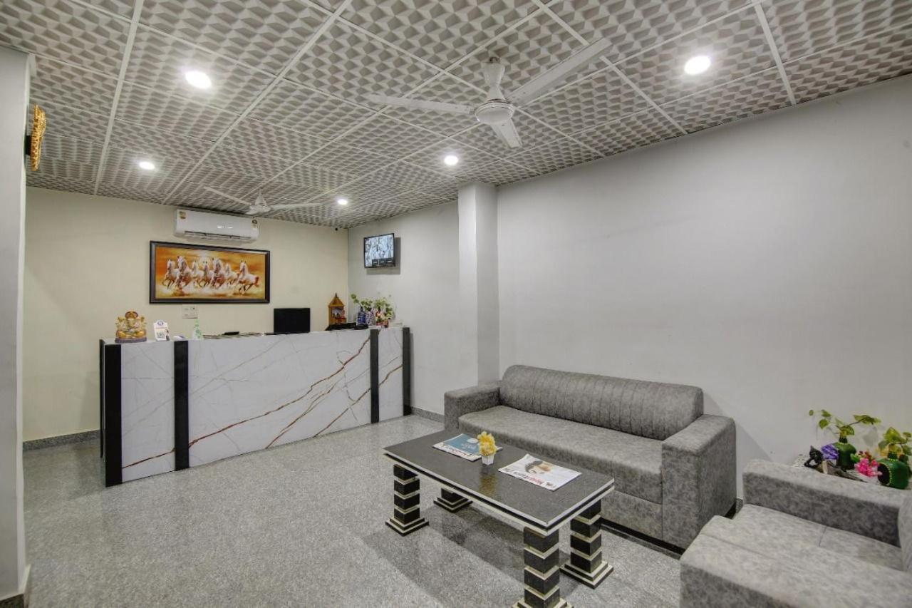 Hotel Premier Noida 135 外观 照片